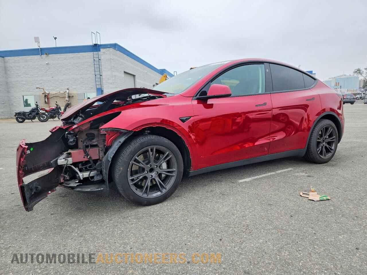 7SAYGDED0RF192880 TESLA MODEL Y 2024