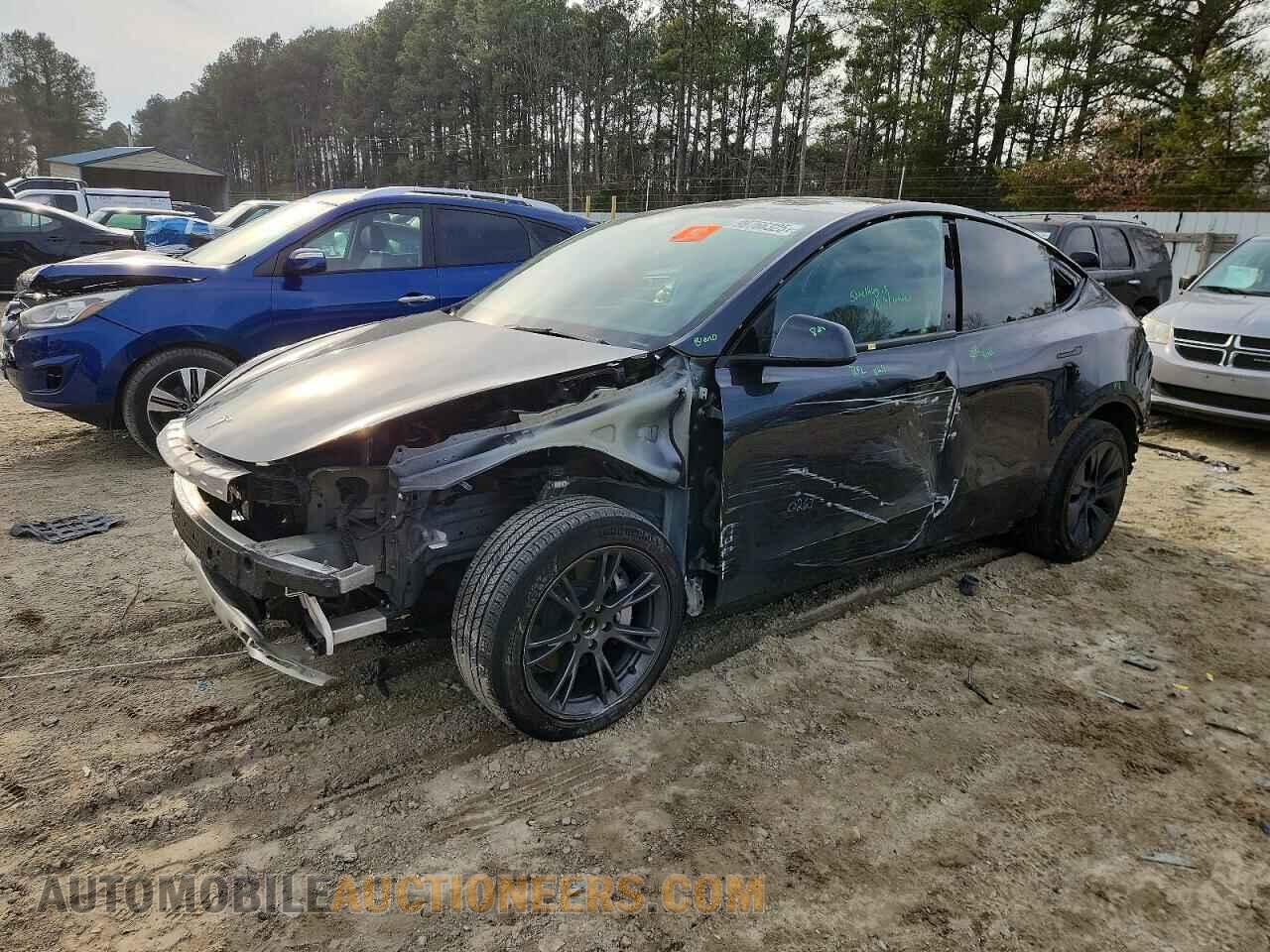 7SAYGDED0RF204882 TESLA MODEL Y 2024