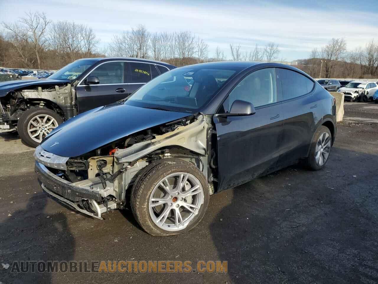 7SAYGDED1RF016792 TESLA MODEL Y 2024