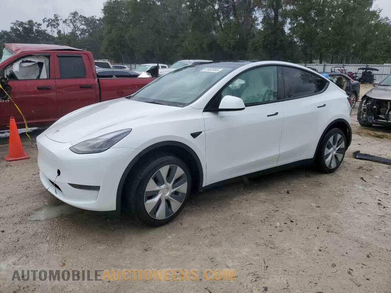 7SAYGDED1RF095042 TESLA MODEL Y 2024