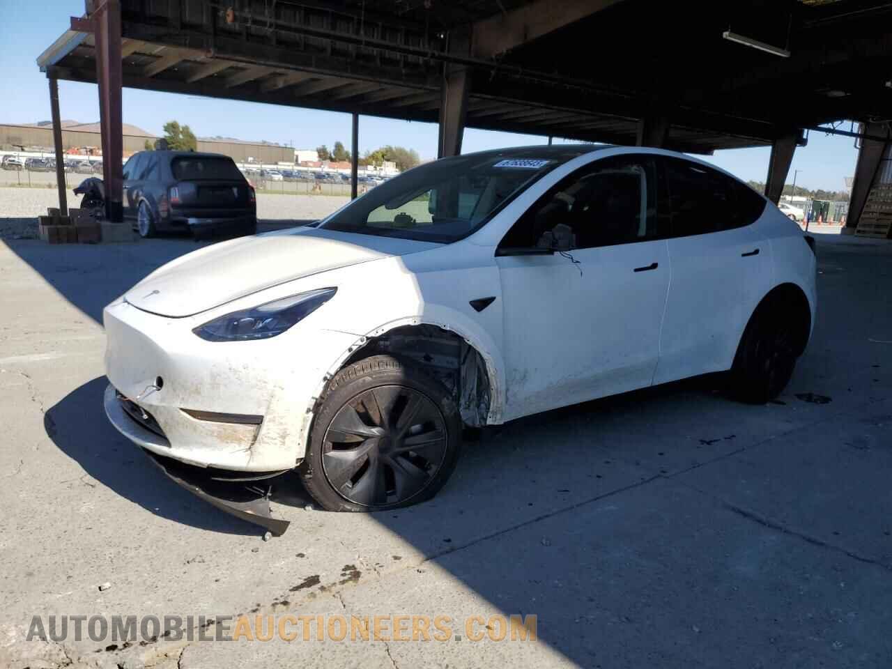 7SAYGDED1RF165686 TESLA MODEL Y 2024