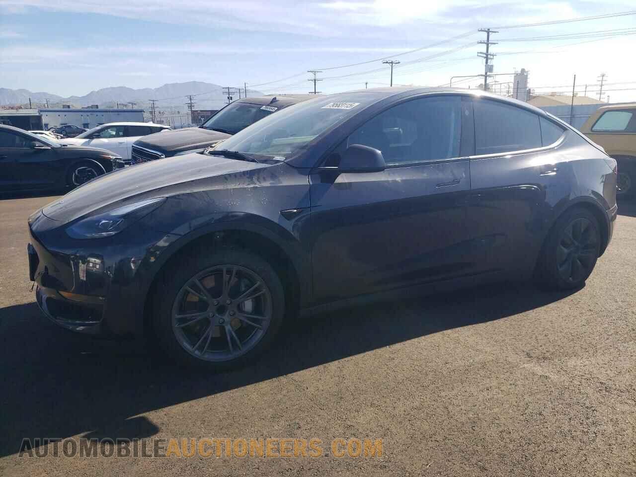 7SAYGDED1RF205538 TESLA MODEL Y 2024