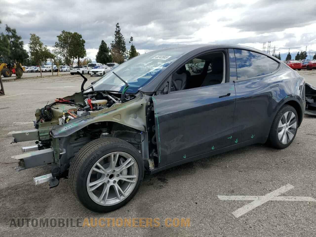 7SAYGDED2RF091436 TESLA MODEL Y 2024
