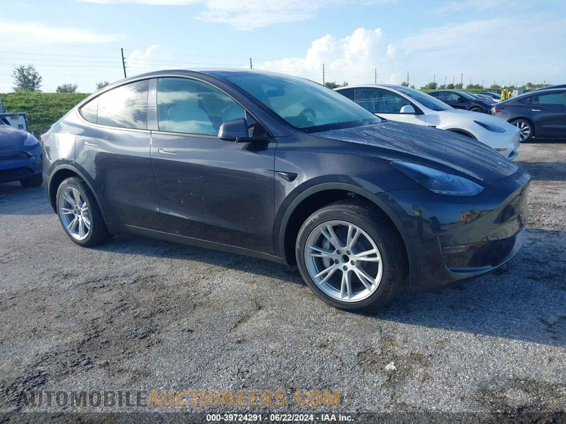 7SAYGDED2RF093106 TESLA MODEL Y 2024