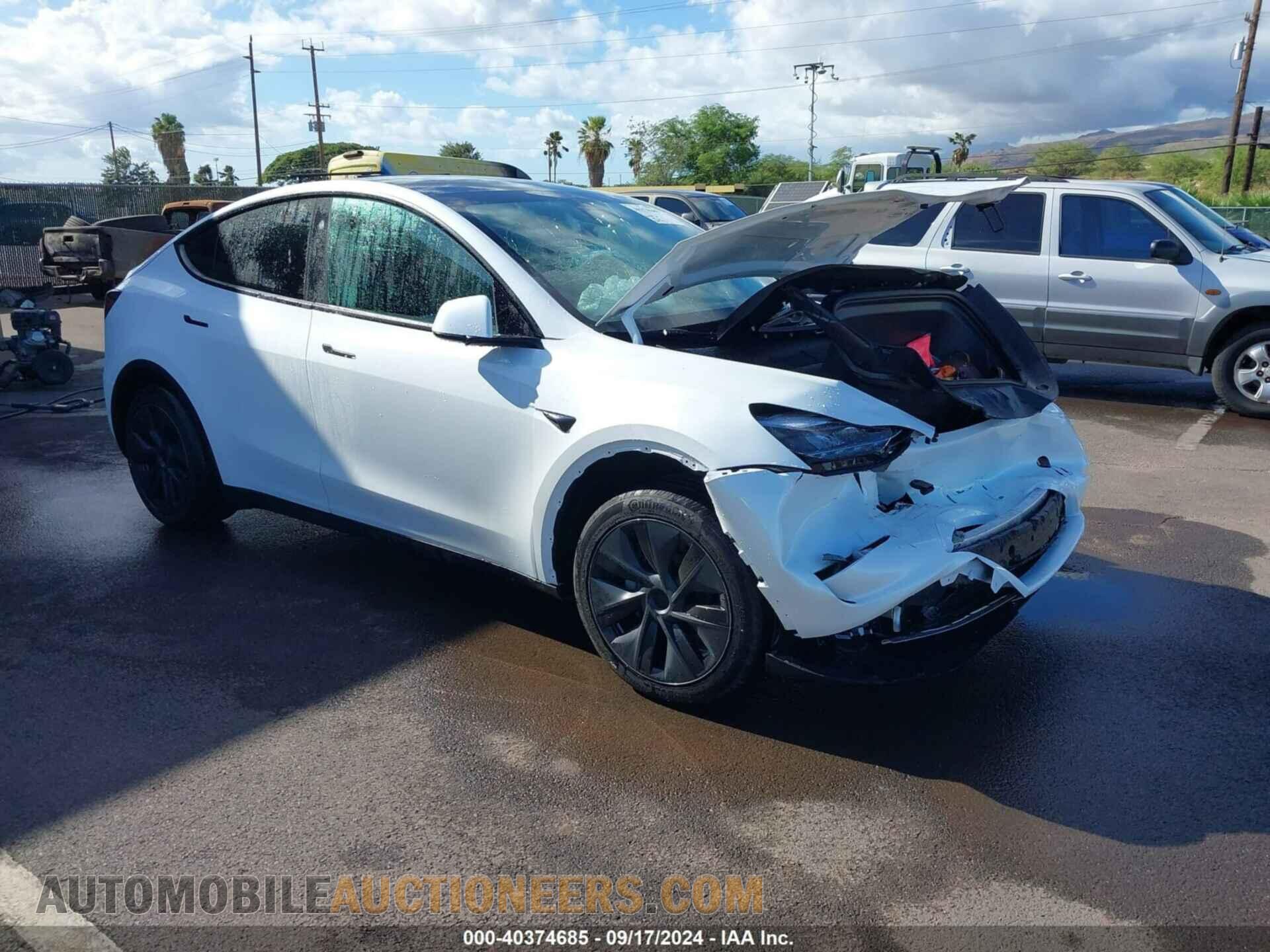 7SAYGDED2RF094899 TESLA MODEL Y 2024