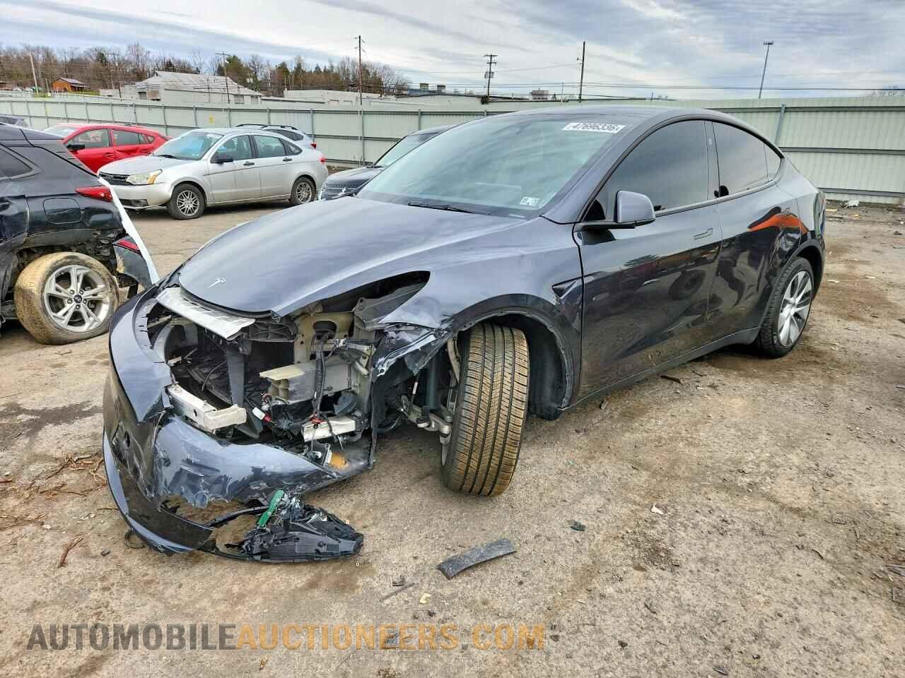 7SAYGDED2RF095485 TESLA MODEL Y 2024