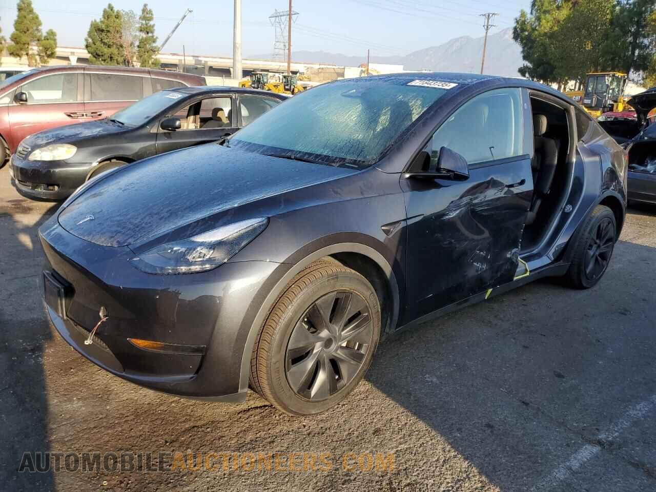 7SAYGDED2RF103181 TESLA MODEL Y 2024