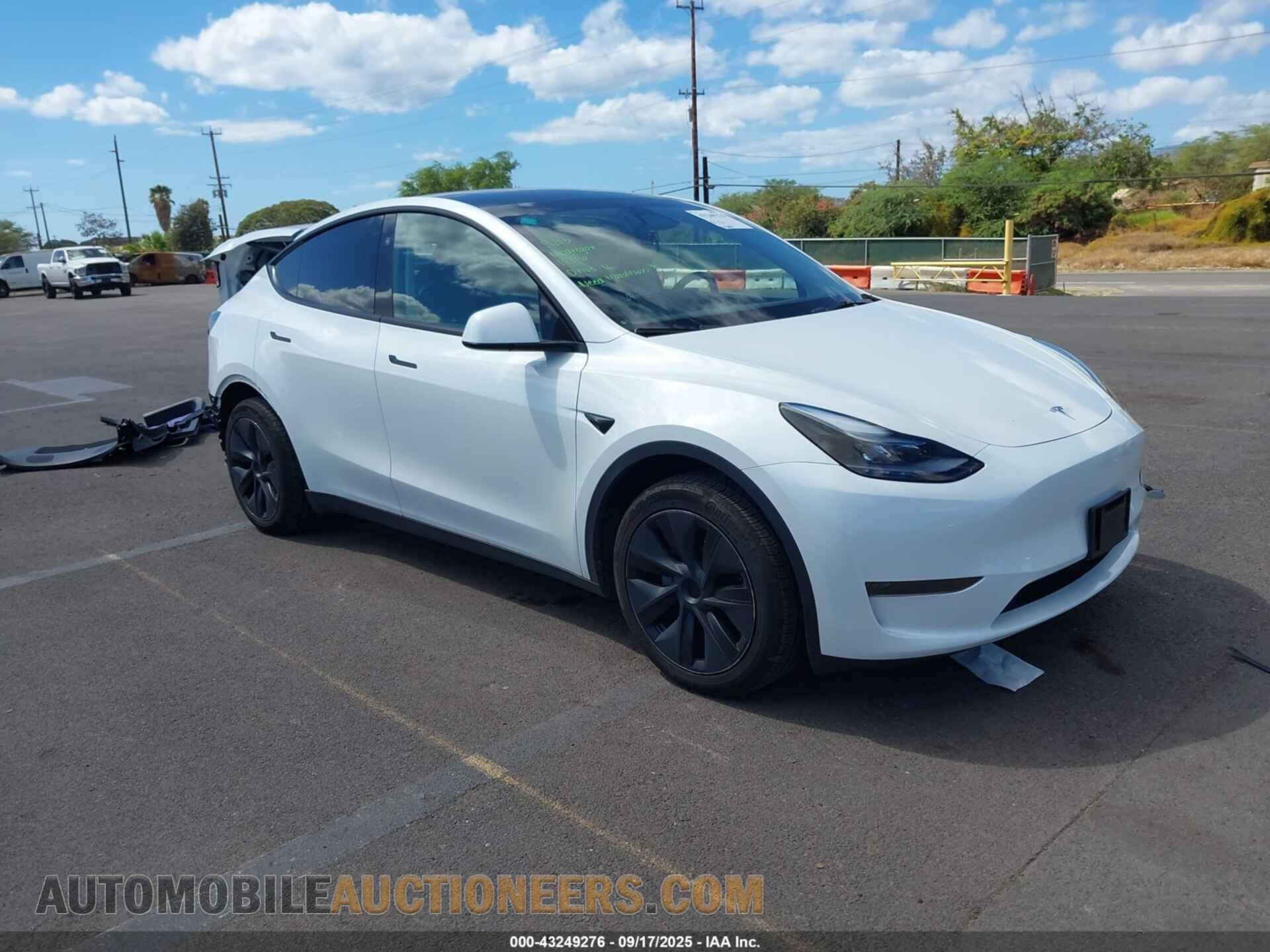7SAYGDED2RF157788 TESLA MODEL Y 2024