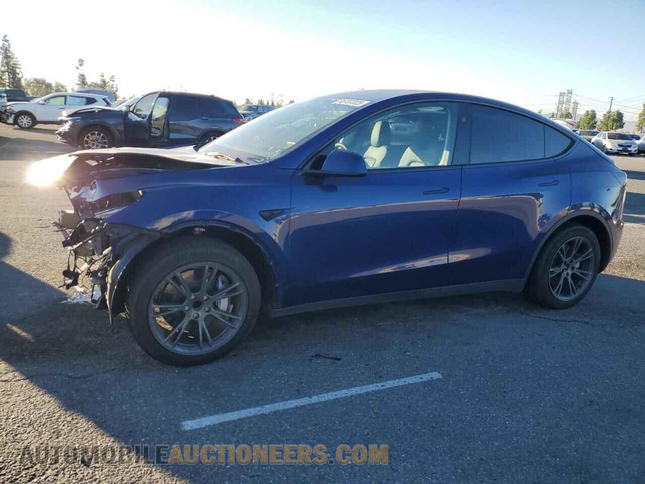 7SAYGDED2RF197207 TESLA MODEL Y 2024
