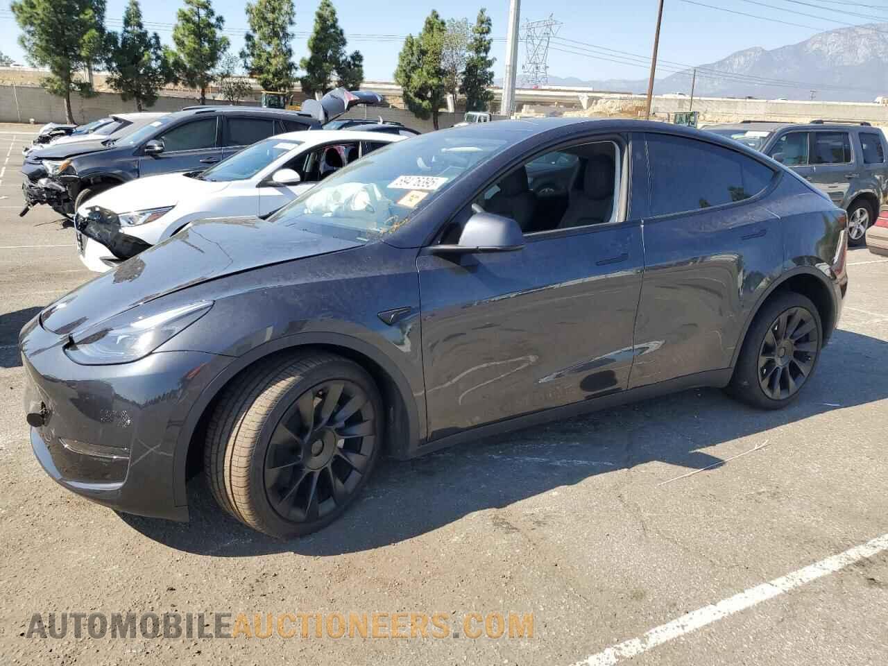 7SAYGDED2SF218708 TESLA MODEL Y 2025