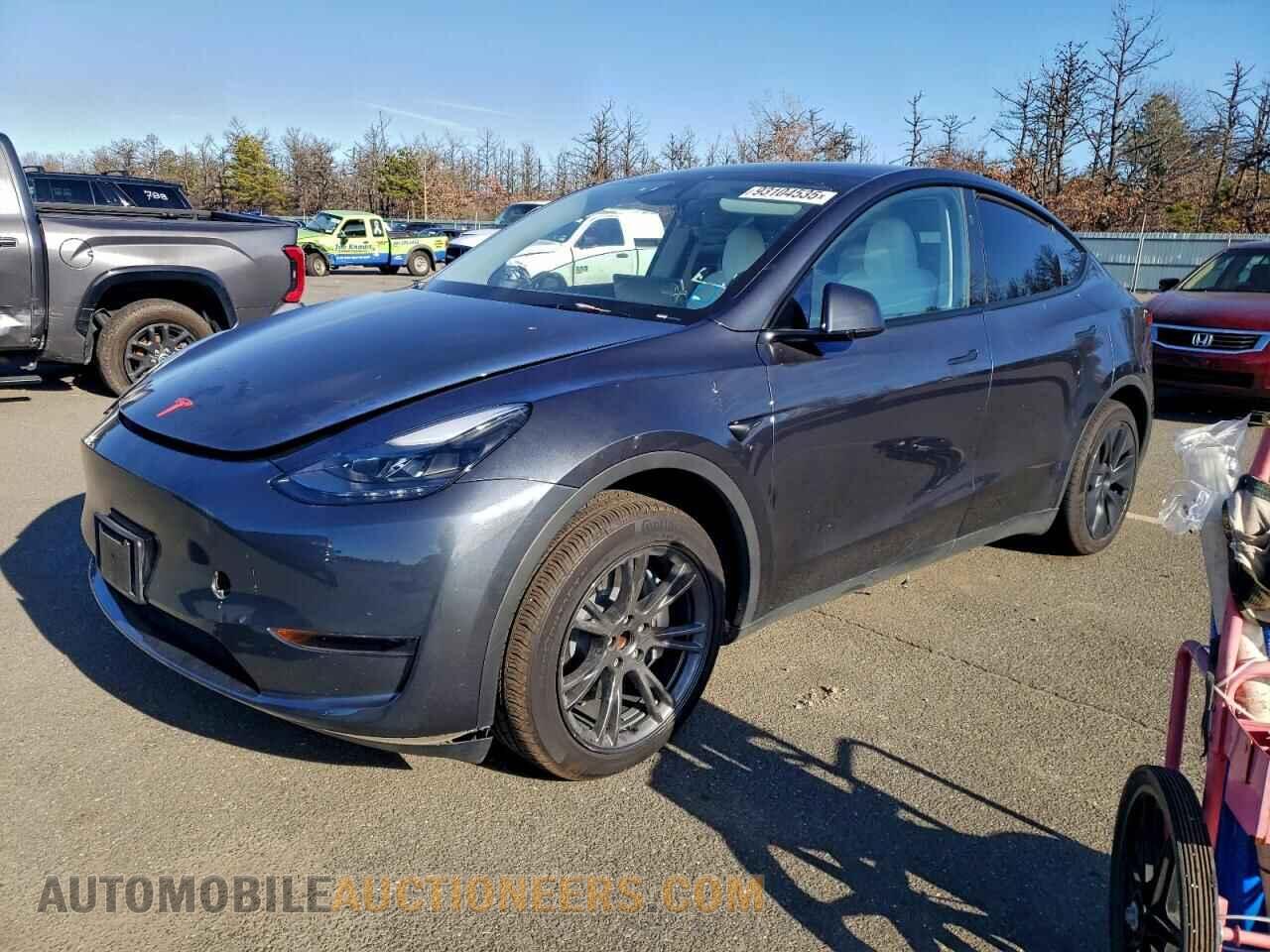 7SAYGDED2SF226565 TESLA MODEL Y 2025
