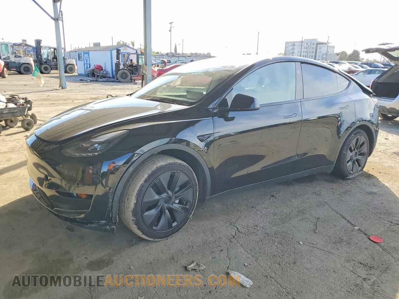 7SAYGDED2SF274082 TESLA MODEL Y 2025