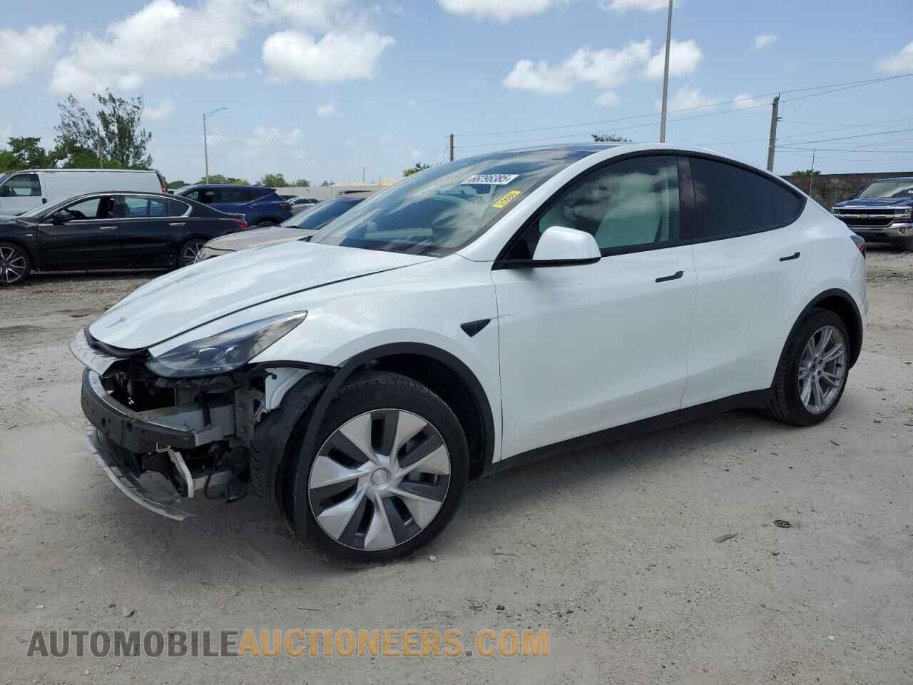 7SAYGDED3RF046831 TESLA MODEL Y 2024