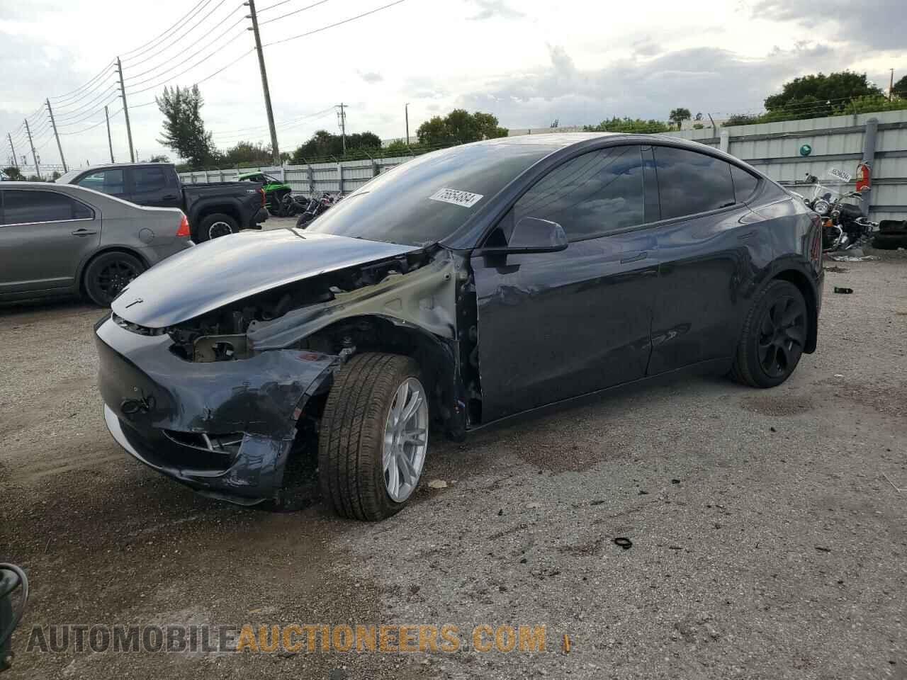 7SAYGDED3RF056534 TESLA MODEL Y 2024