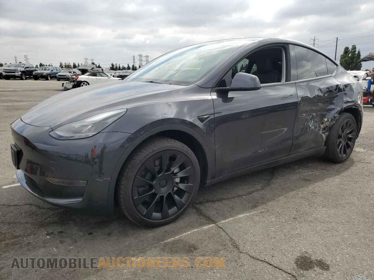 7SAYGDED3RF097682 TESLA MODEL Y 2024