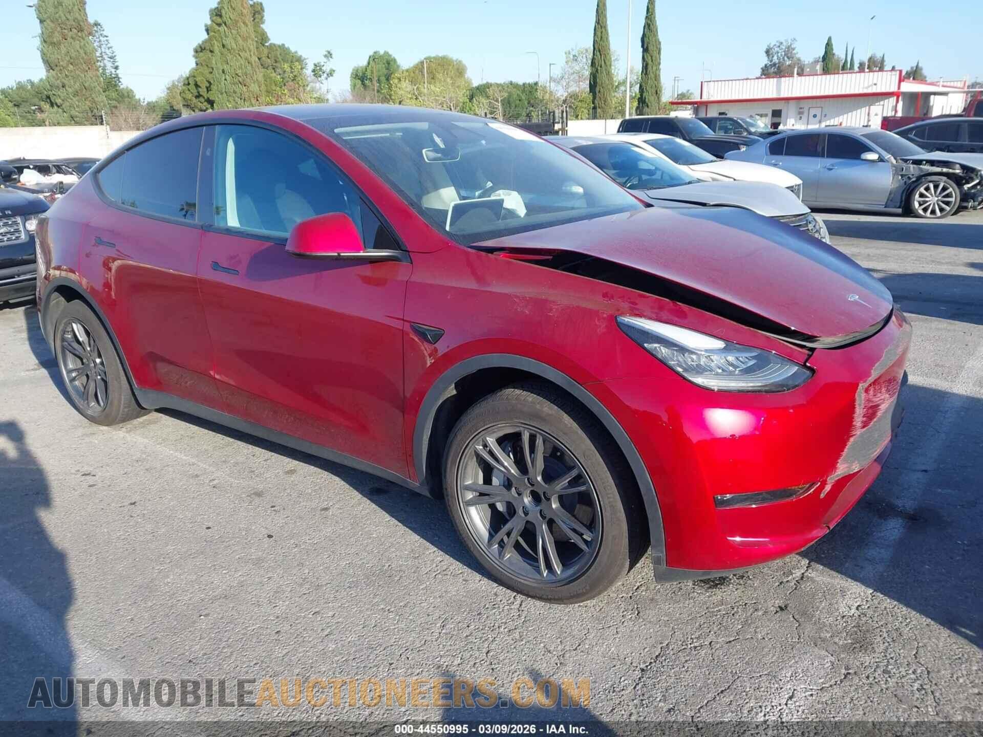 7SAYGDED3RF202429 TESLA MODEL Y 2024
