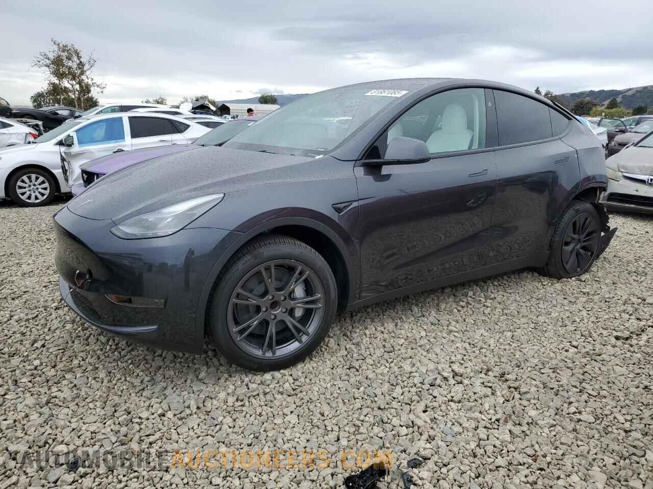 7SAYGDED3SF280036 TESLA MODEL Y 2025