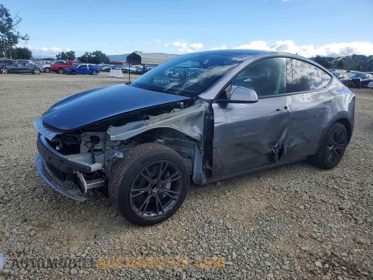 7SAYGDED3SF320373 TESLA MODEL Y 2025