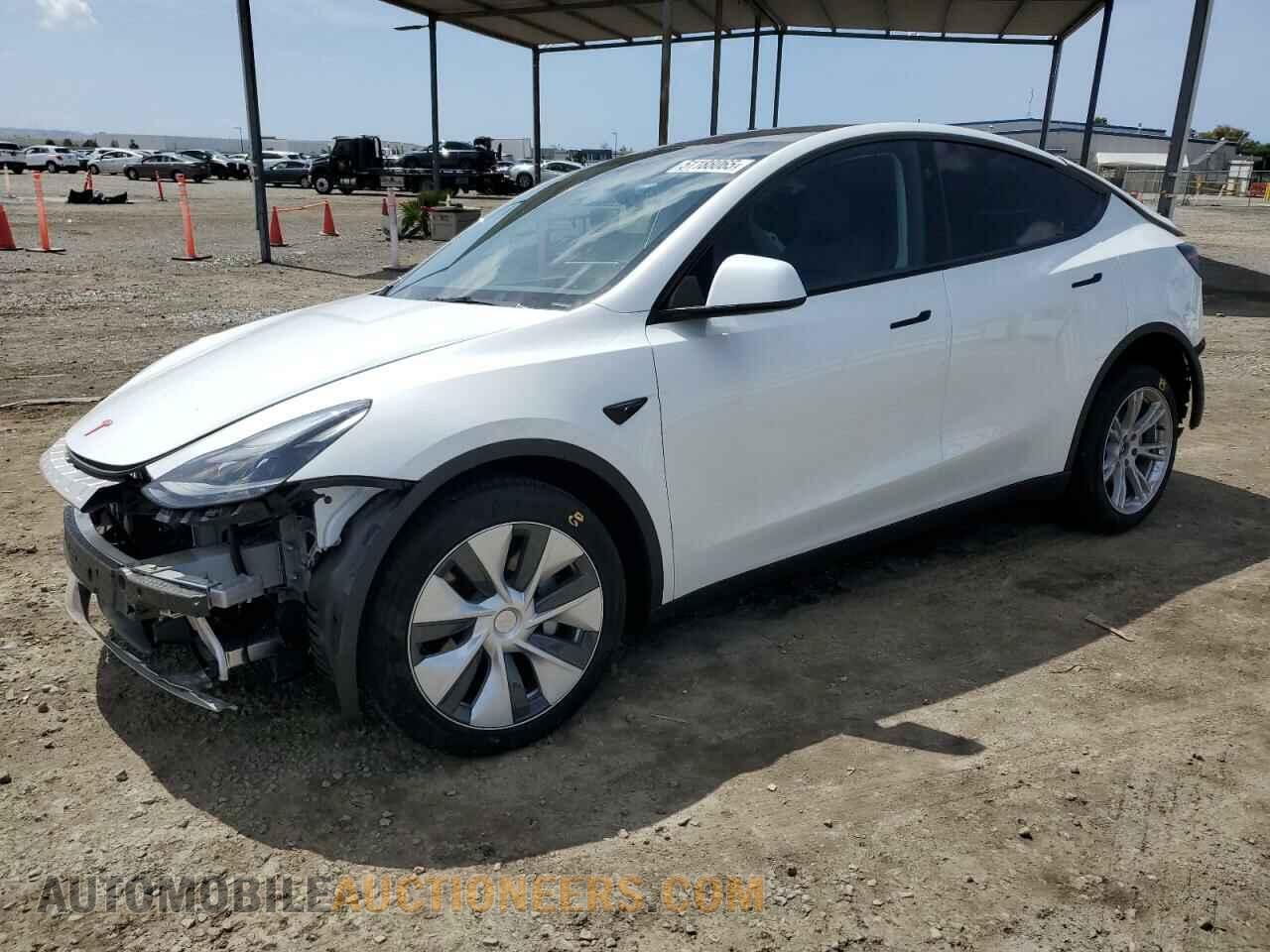 7SAYGDED4RF054565 TESLA MODEL Y 2024
