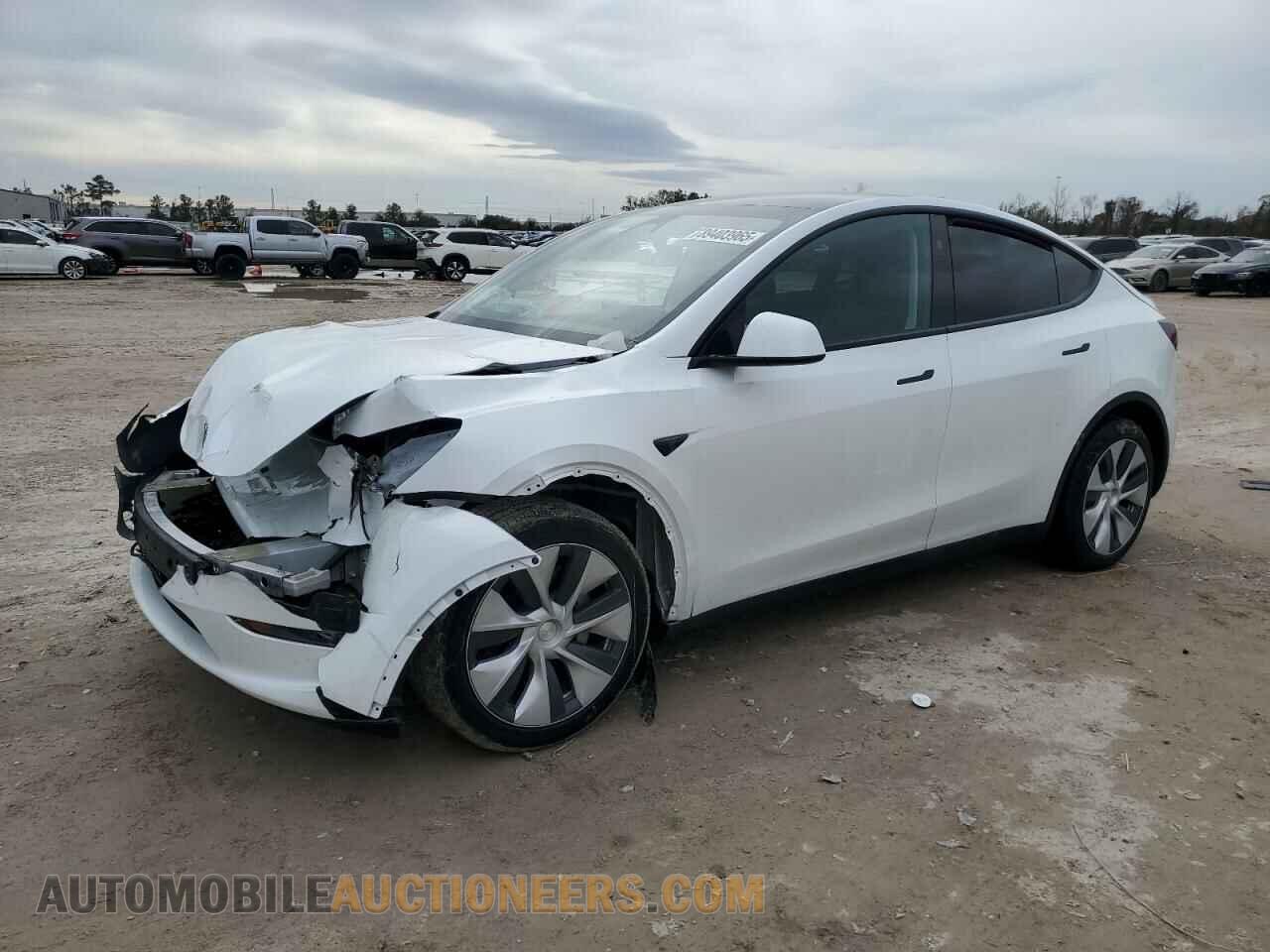 7SAYGDED4RF055537 TESLA MODEL Y 2024