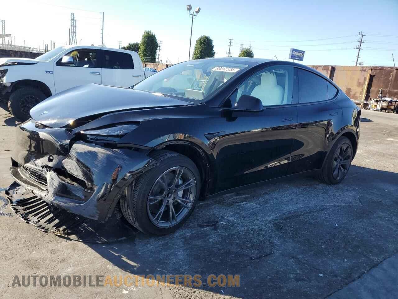 7SAYGDED4RF157775 TESLA MODEL Y 2024