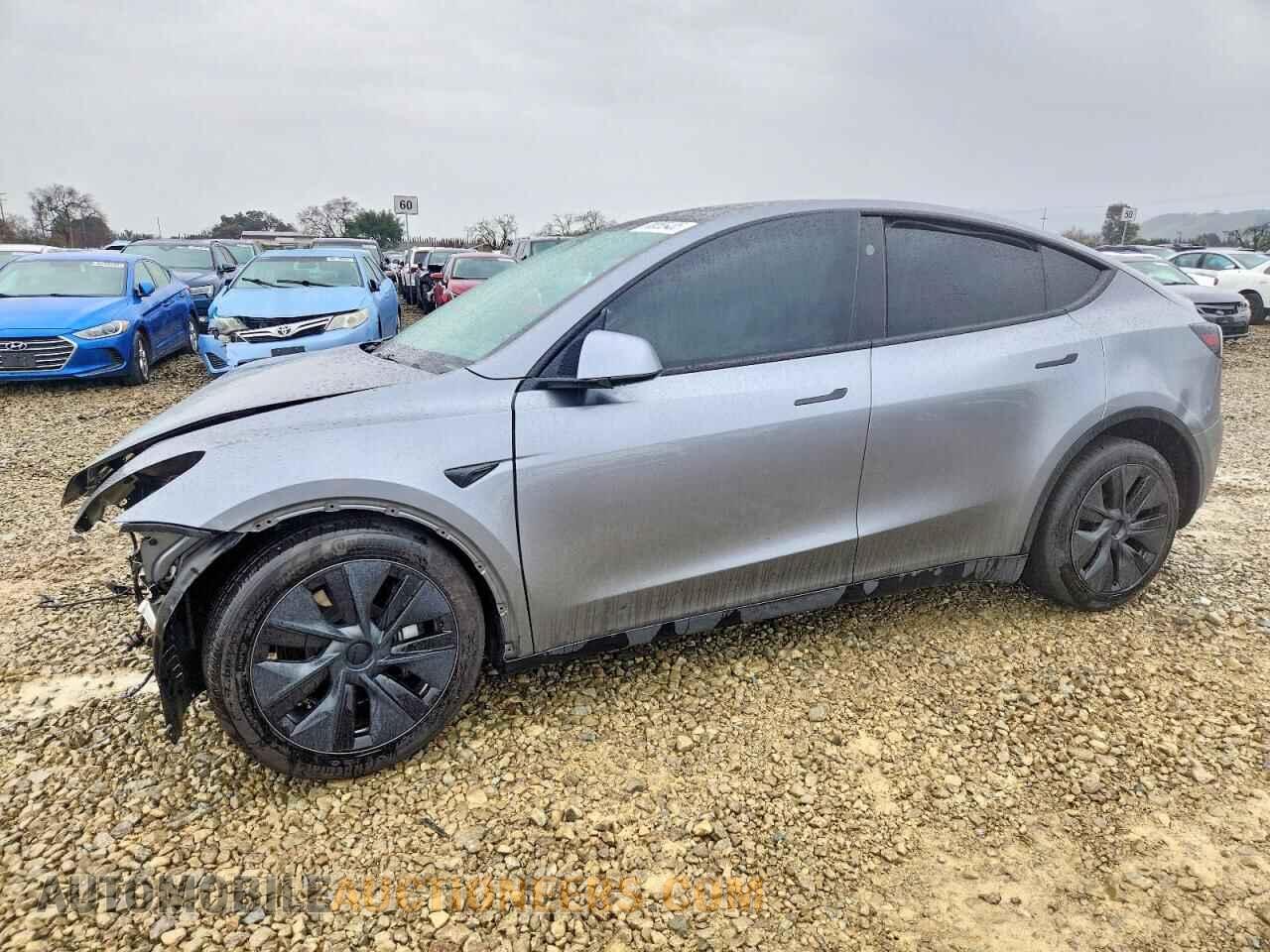 7SAYGDED4SF221268 TESLA MODEL Y 2025