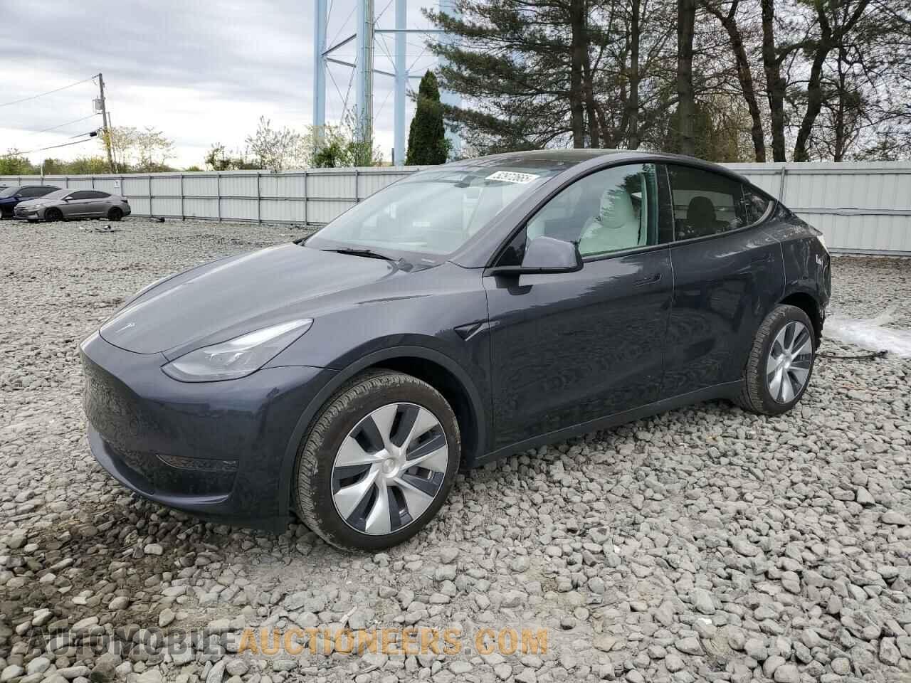 7SAYGDED5RF009554 TESLA MODEL Y 2024