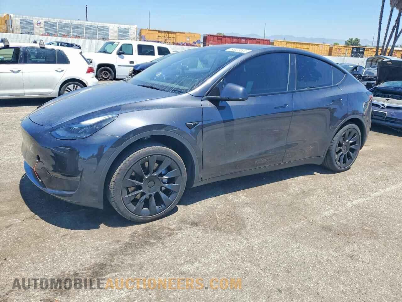 7SAYGDED5RF057684 TESLA MODEL Y 2024