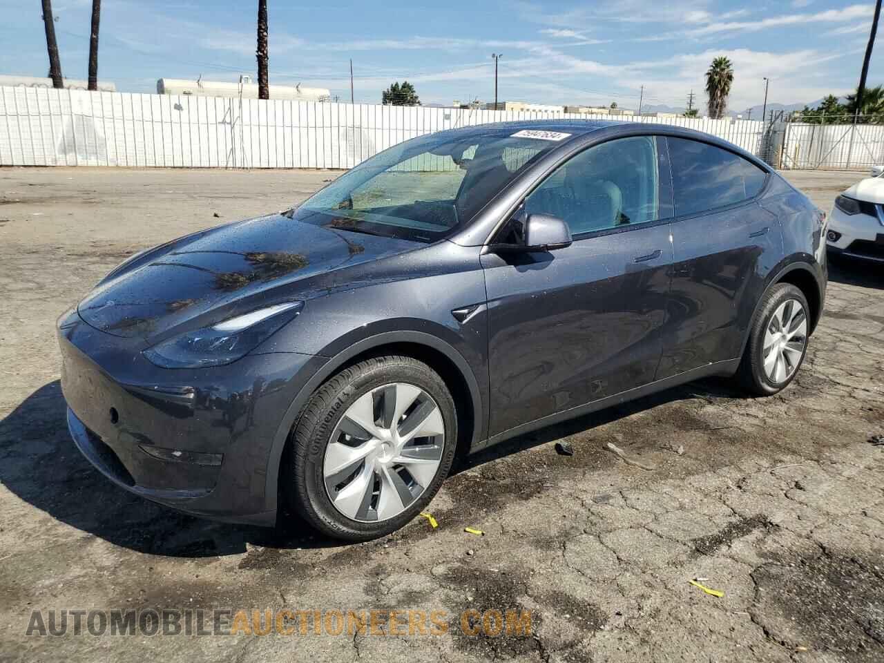 7SAYGDED5RF058902 TESLA MODEL Y 2024