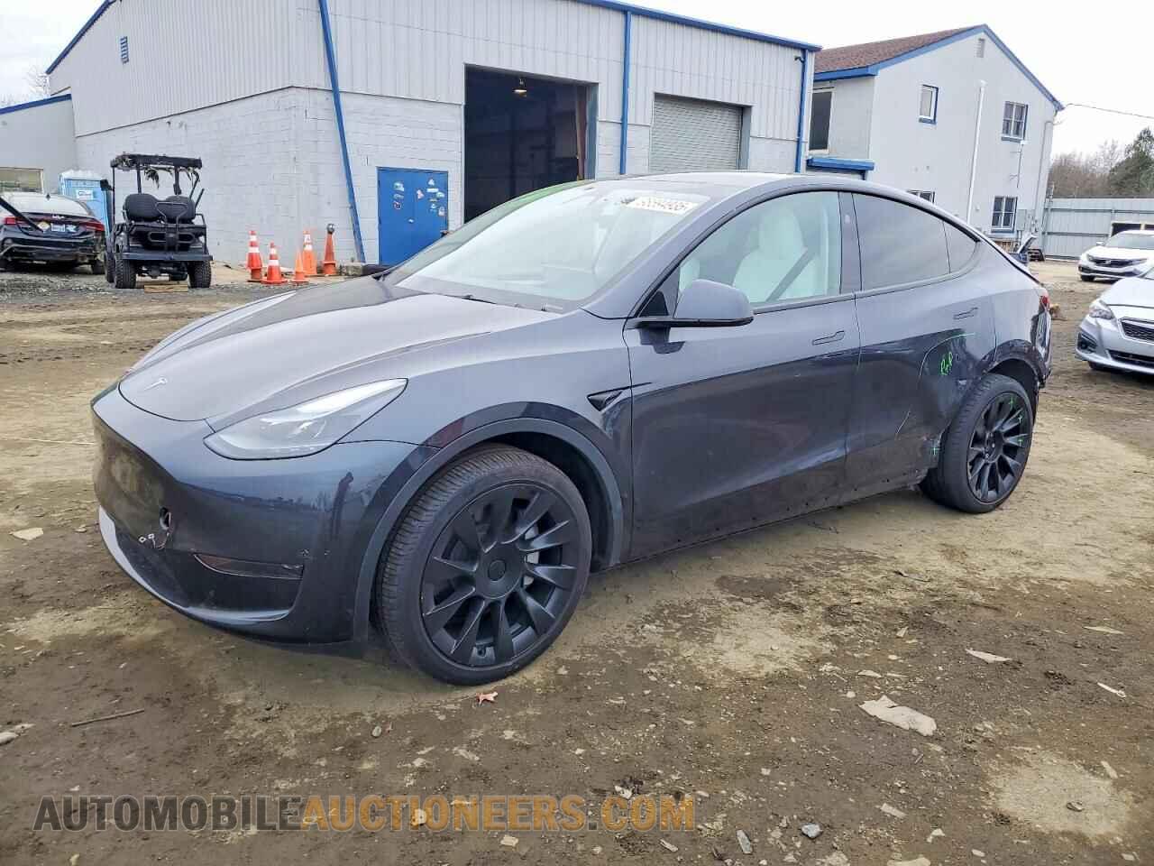 7SAYGDED5RF075845 TESLA MODEL Y 2024