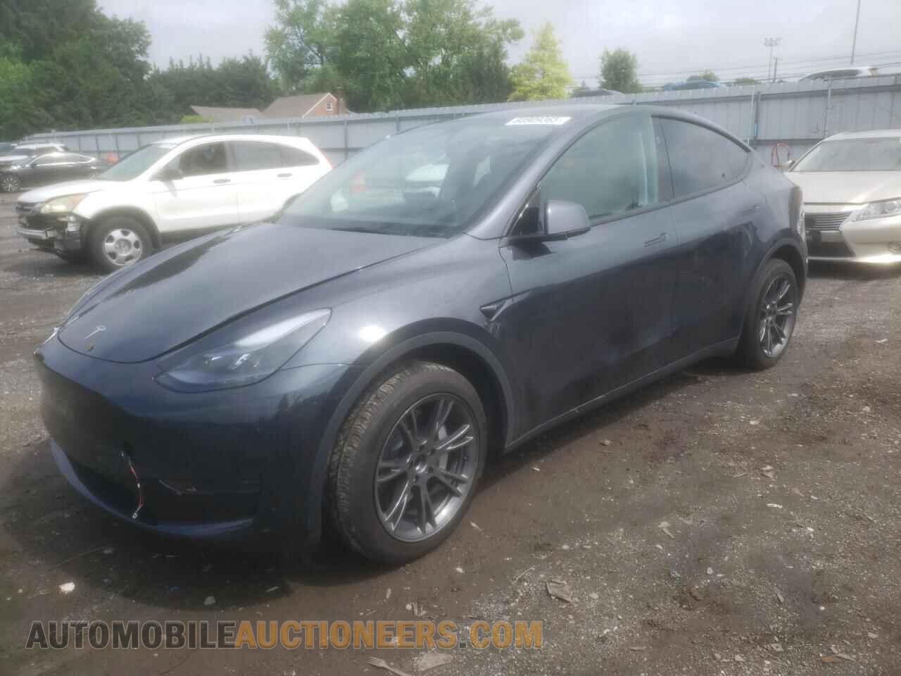 7SAYGDED5RF199713 TESLA MODEL Y 2024