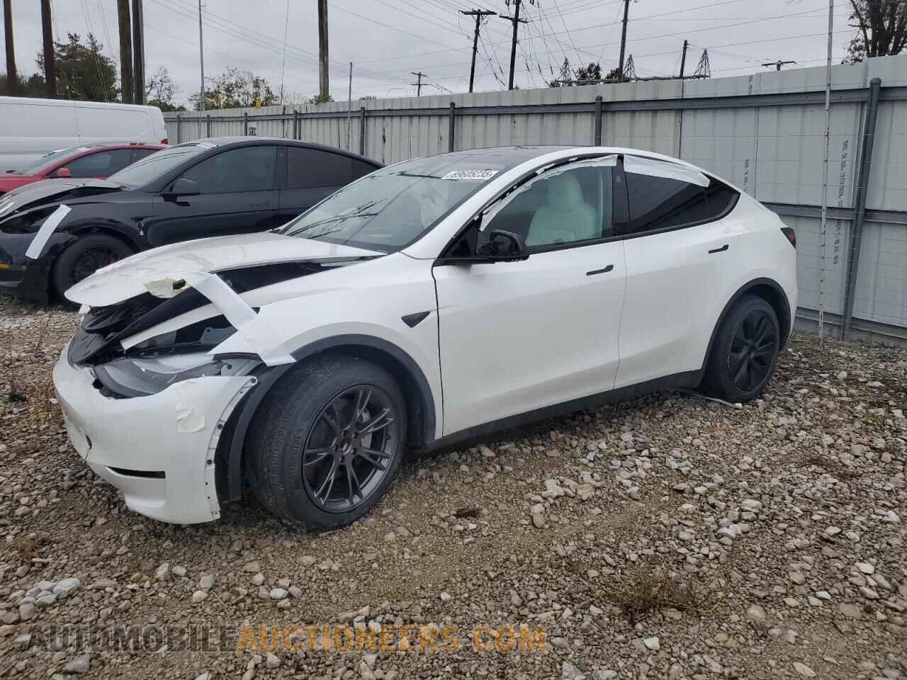 7SAYGDED5RF200049 TESLA MODEL Y 2024