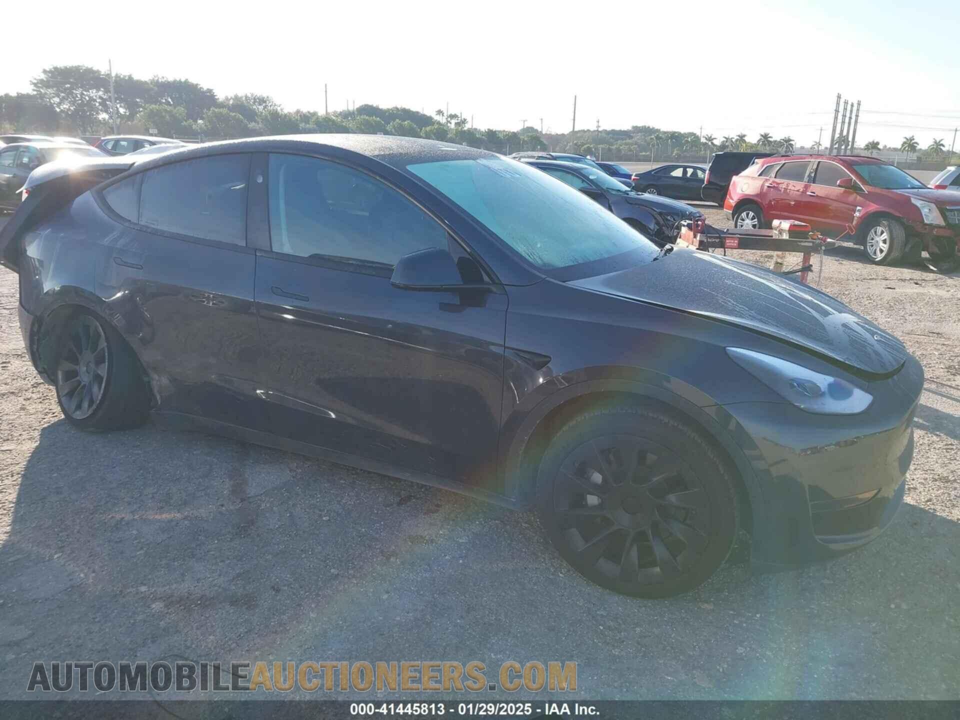 7SAYGDED6RF009594 TESLA MODEL Y 2024