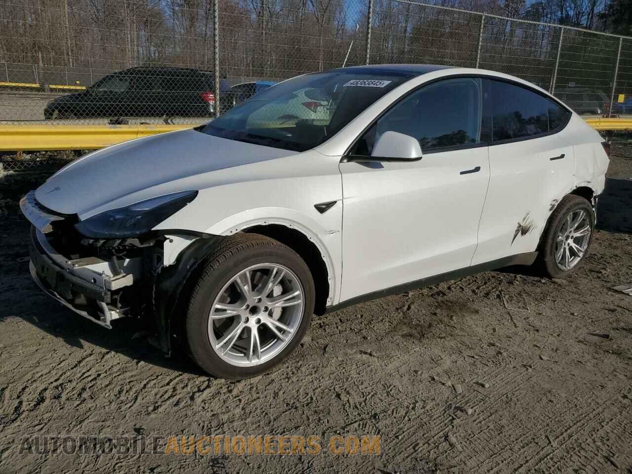 7SAYGDED6RF027481 TESLA MODEL Y 2024