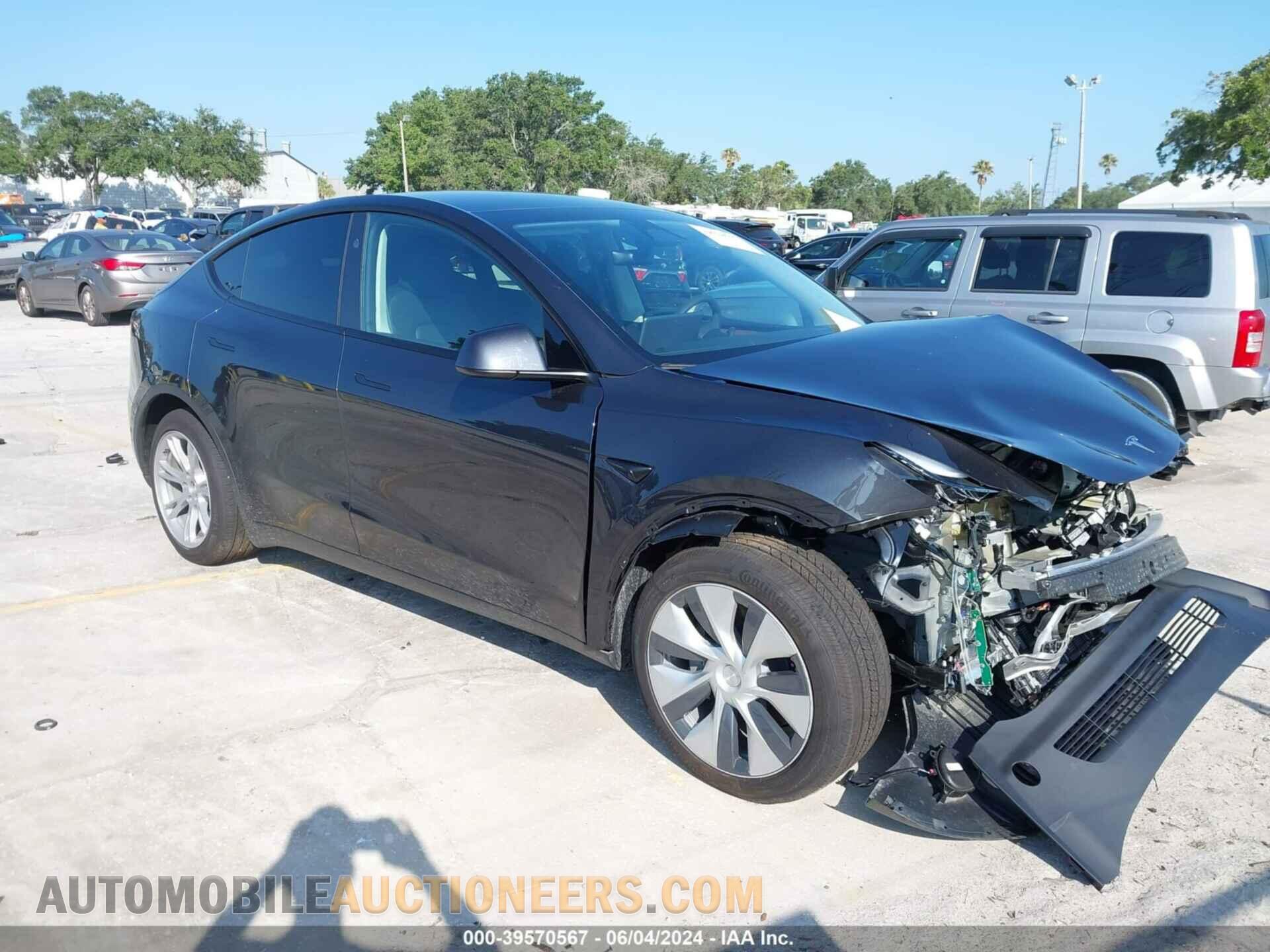 7SAYGDED7RF038232 TESLA MODEL Y 2024