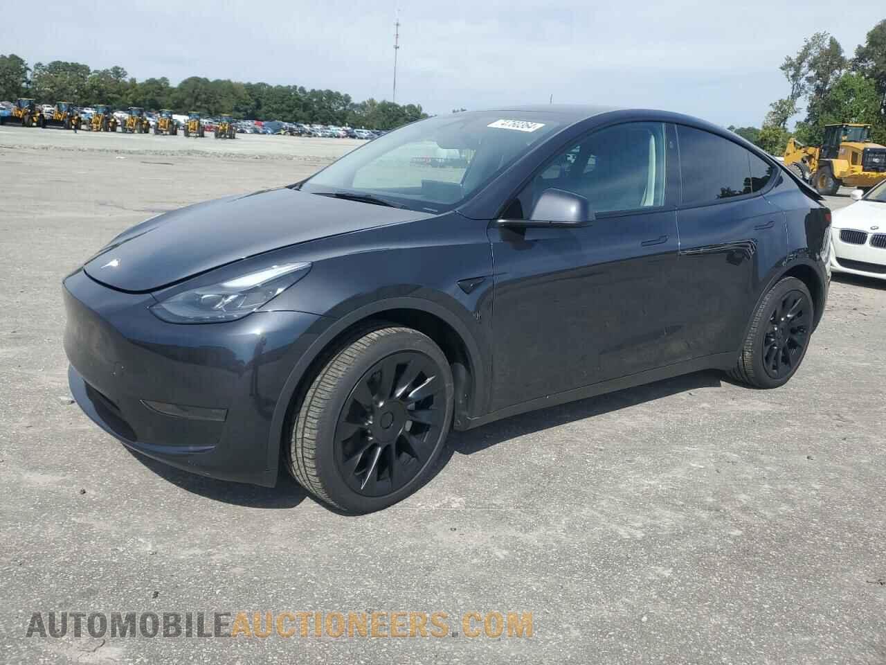 7SAYGDED7RF040773 TESLA MODEL Y 2024
