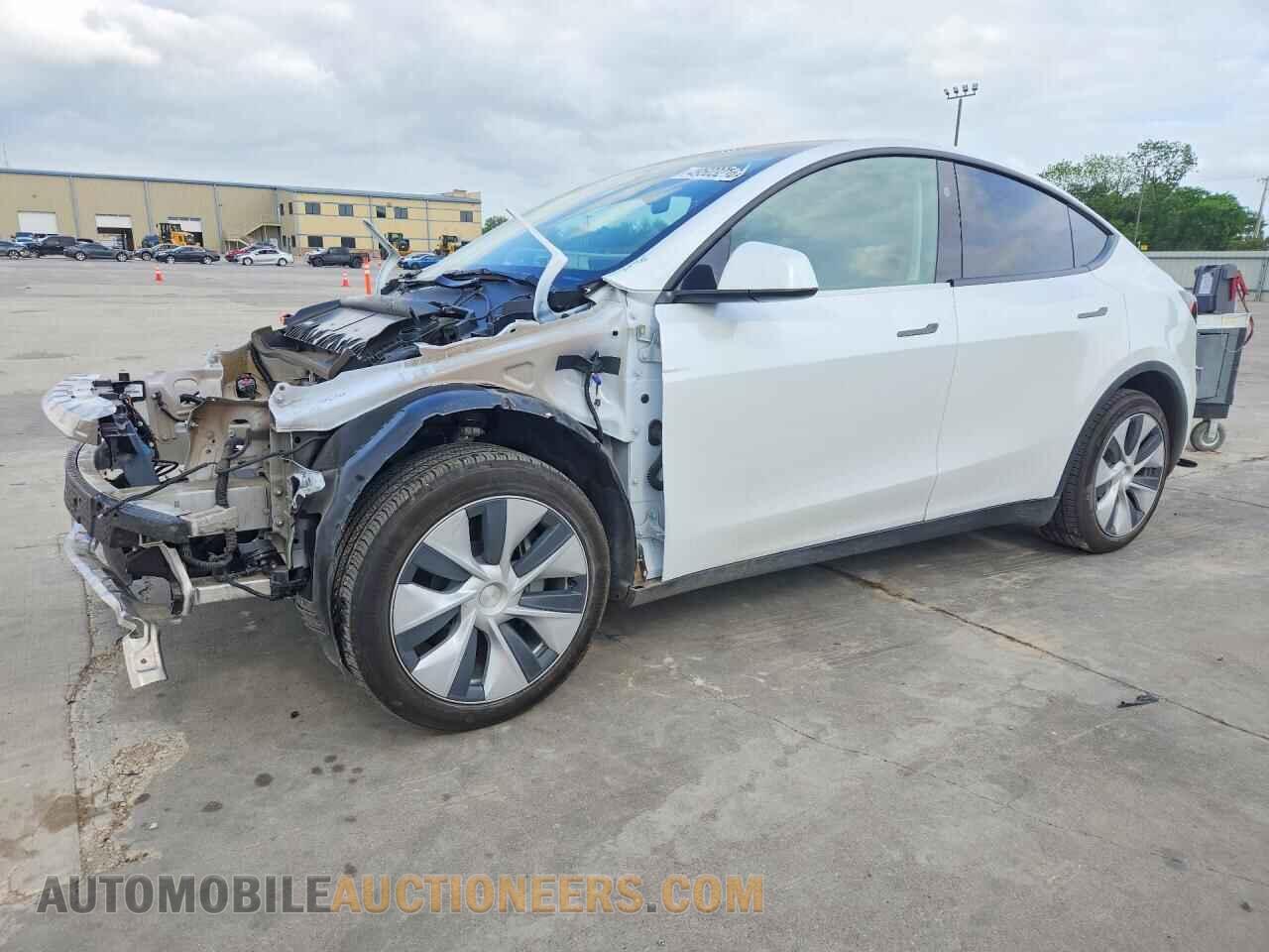 7SAYGDED7RF046475 TESLA MODEL Y 2024
