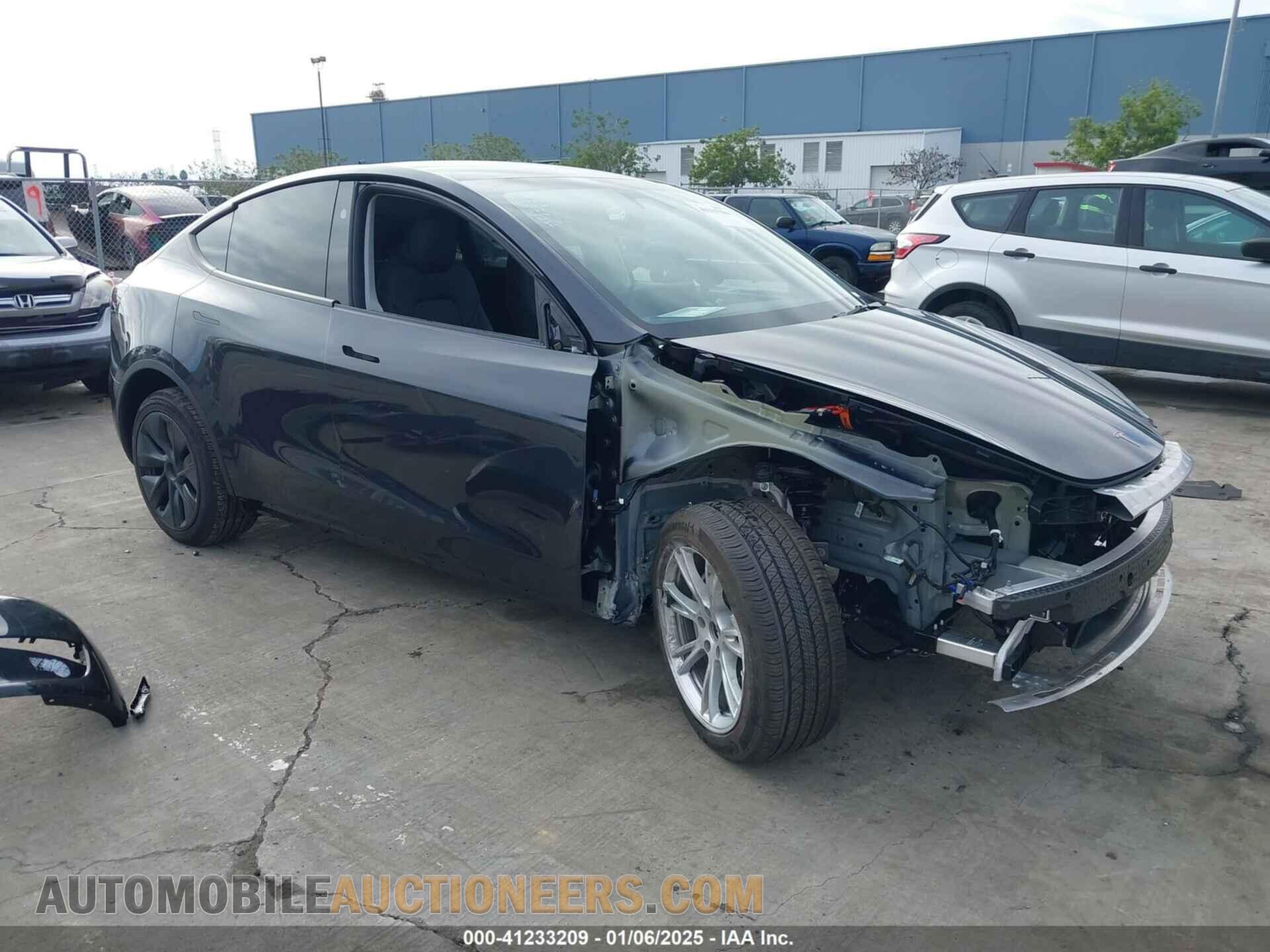 7SAYGDED7RF199907 TESLA MODEL Y 2024