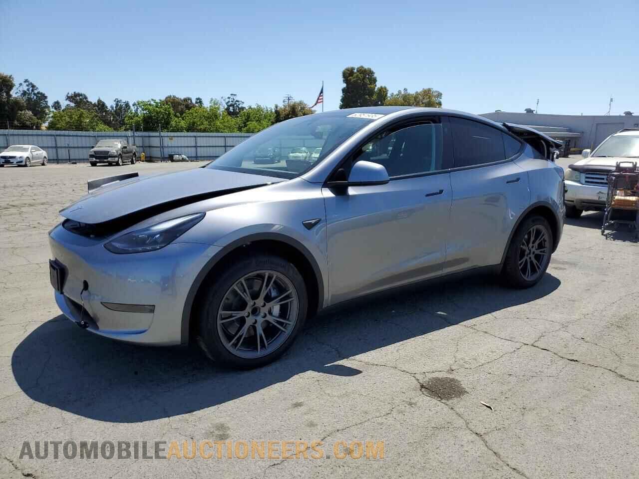 7SAYGDED7SF319632 TESLA MODEL Y 2025
