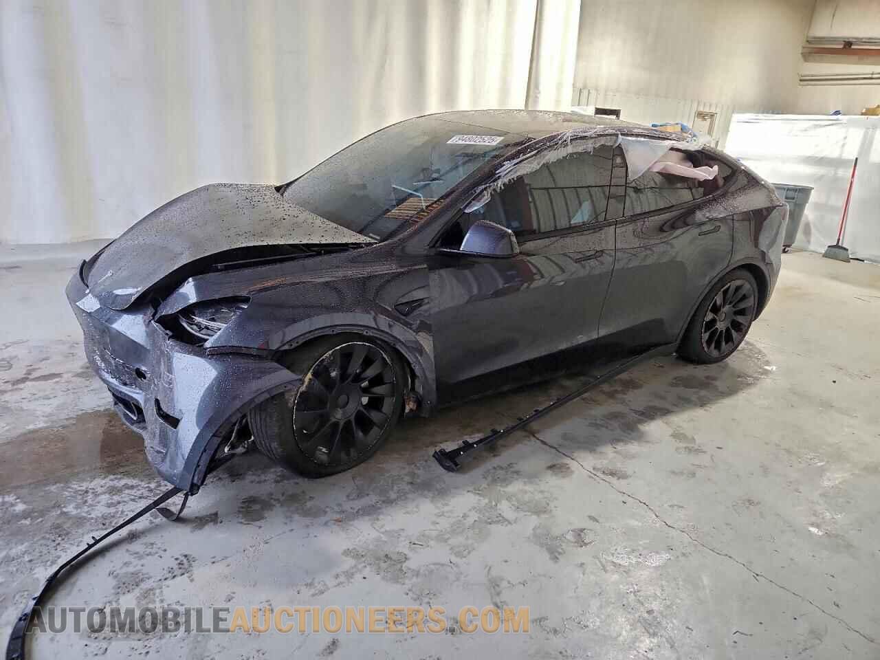7SAYGDED8RF046825 TESLA MODEL Y 2024