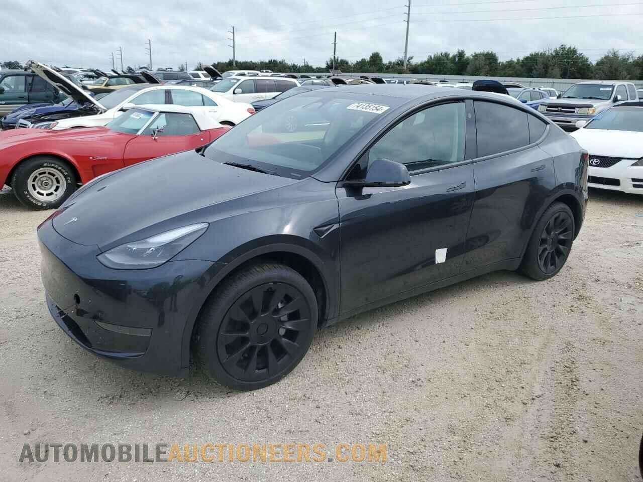 7SAYGDED8RF074608 TESLA MODEL Y 2024