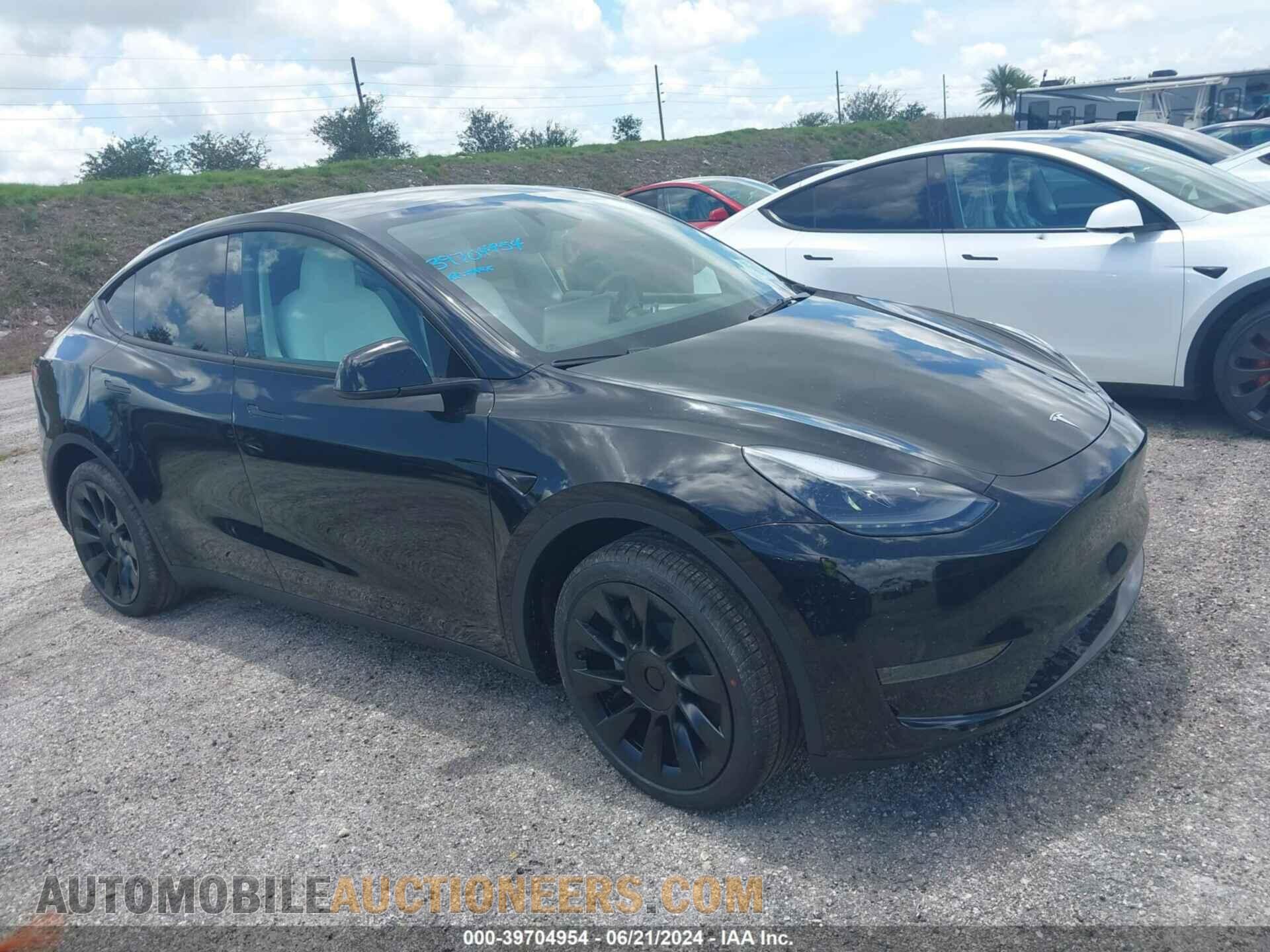 7SAYGDED8RF092915 TESLA MODEL Y 2024