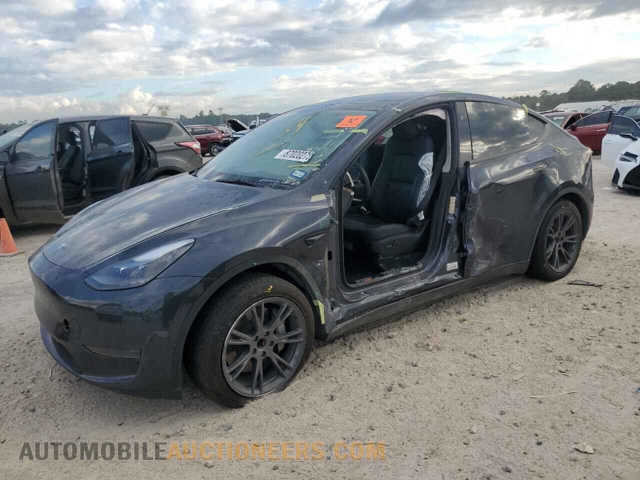 7SAYGDED8RF100057 TESLA MODEL Y 2024