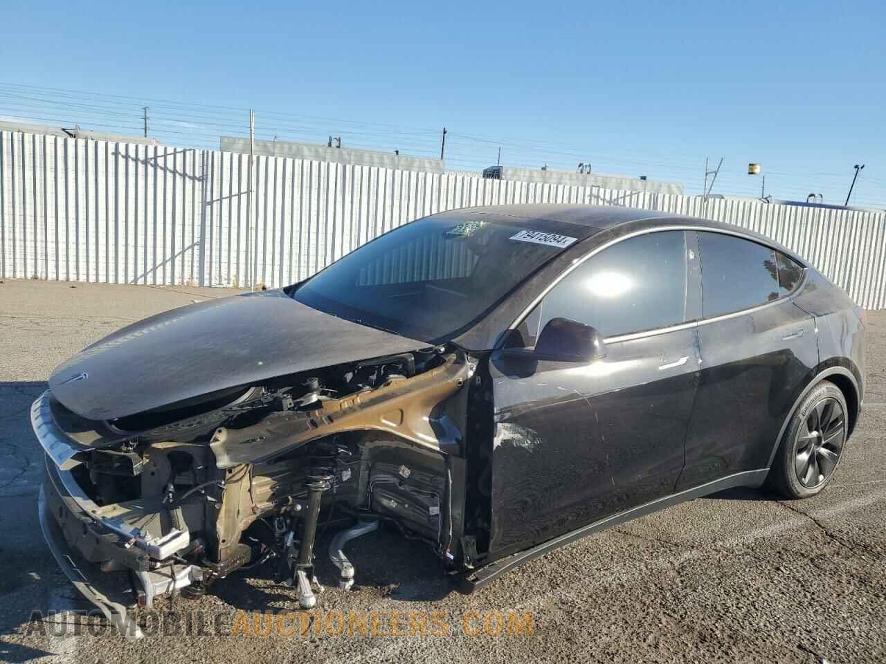 7SAYGDED8RF120213 TESLA MODEL Y 2024