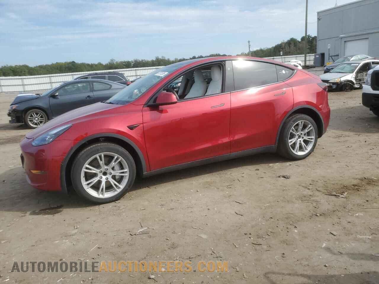 7SAYGDED9RF011159 TESLA MODEL Y 2024