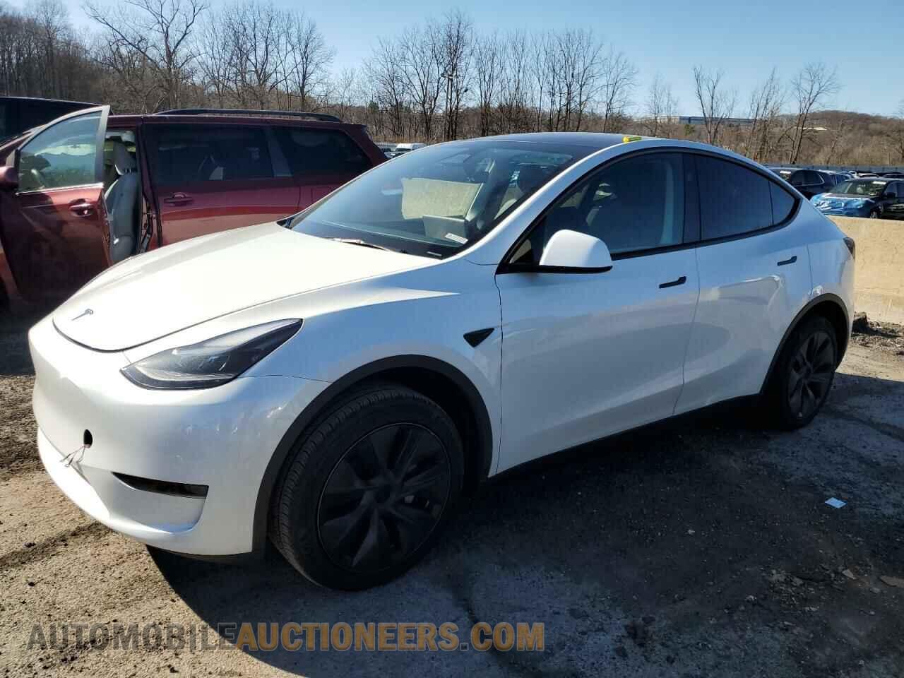 7SAYGDED9RF094494 TESLA MODEL Y 2024