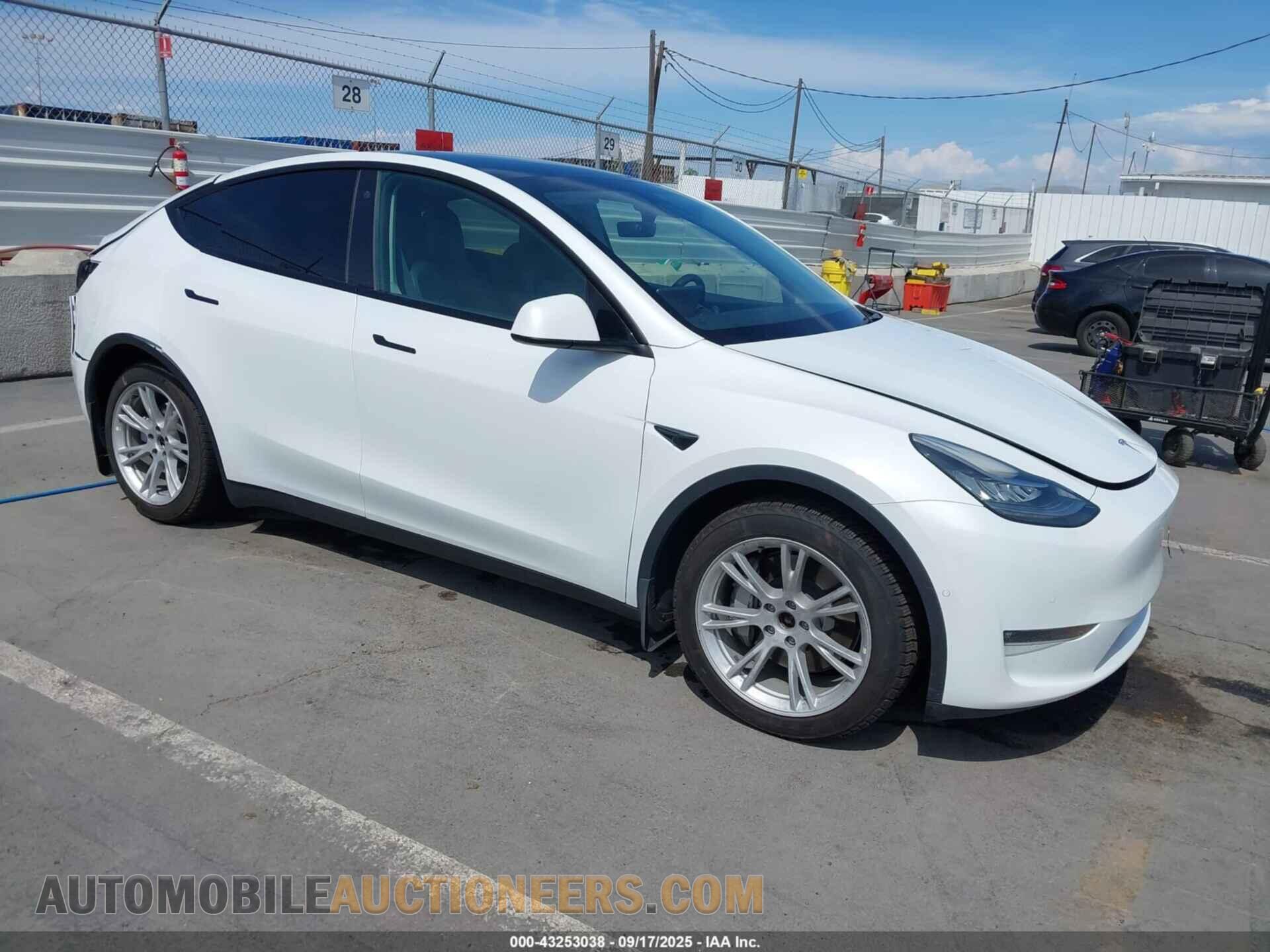 7SAYGDEE0NF451306 TESLA MODEL Y 2022