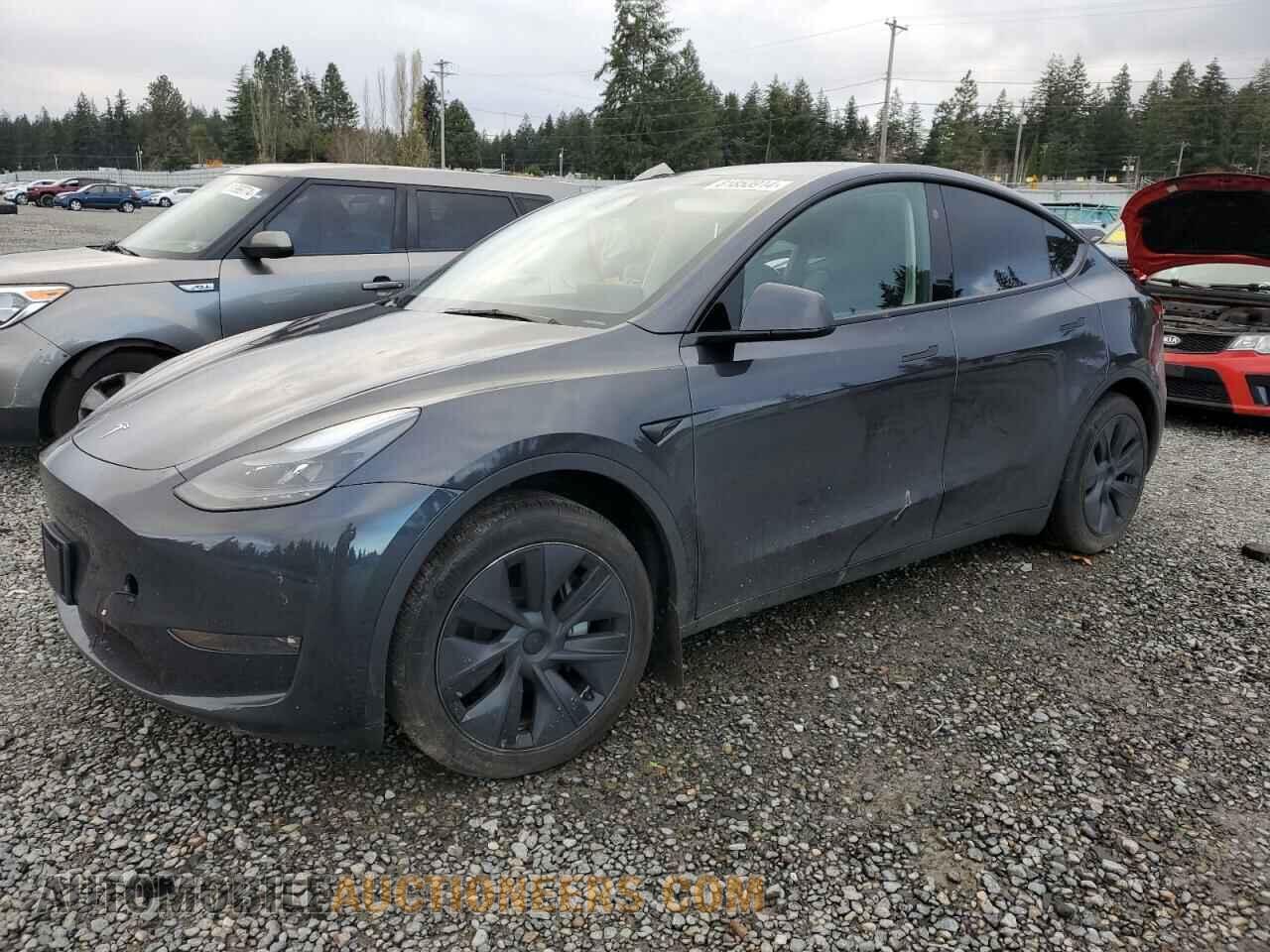 7SAYGDEE0RF151724 TESLA MODEL Y 2024
