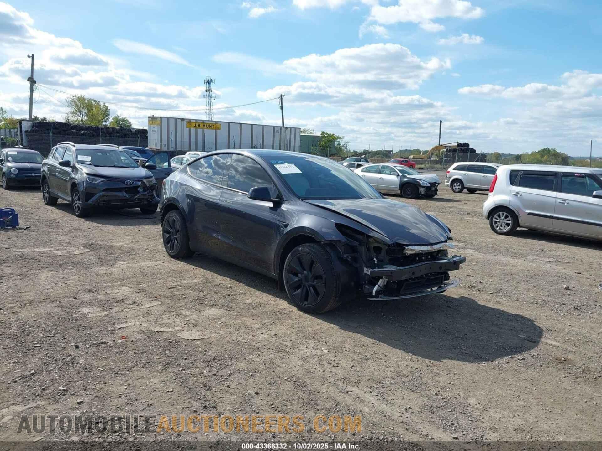 7SAYGDEE0RF197151 TESLA MODEL Y 2024