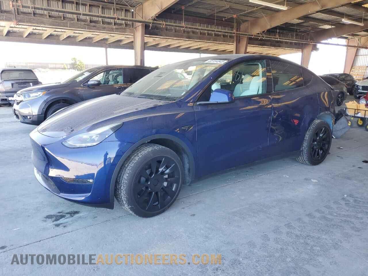 7SAYGDEE0RF983967 TESLA MODEL Y 2024